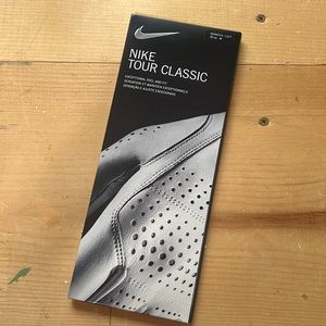 Nike Women’s Golf Glove